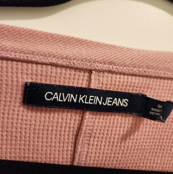 Calvin Klein Top - Picture 2 of 2